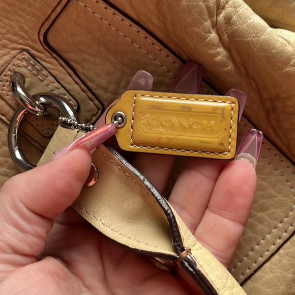 Coach Penelope Cream Ivory Leather Shoulder Hang Bag Style # 13164 - Picture 2 of 7